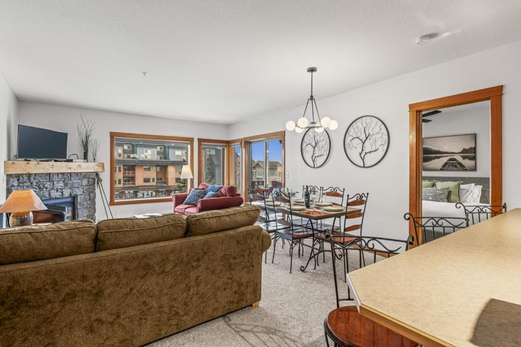 Silverhorn Hydeaway At The Crossing Canmore